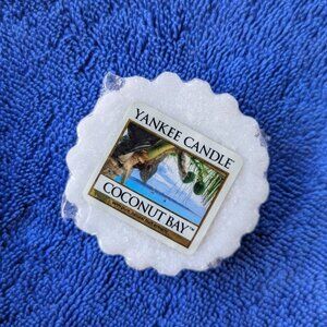 BRAND NEW Coconut Bay Yankee Candle Small Wax Melt